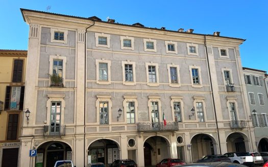 Appartamento piazza Santa Maria Maggiore, Breo Mondovì