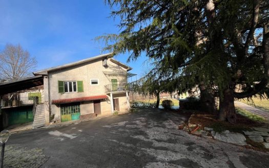 Villa via Umberto I, Centro Mombasiglio