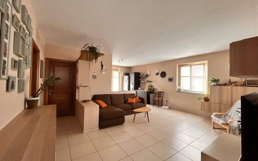 🏡 VILLA A SCHIERA D’ANGOLO – PARI AL NUOVO!