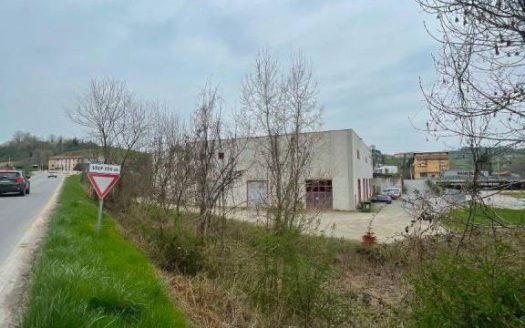 Magazzino via Statale 28,  Vicoforte
