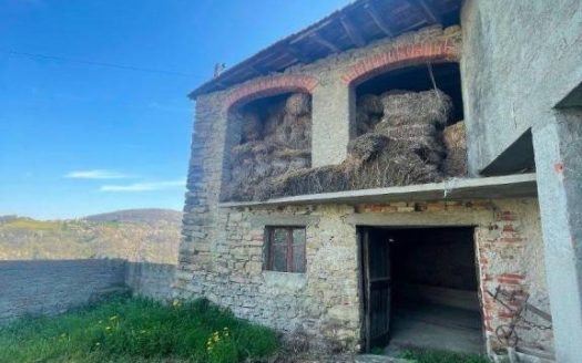 Casa indipendente  Borgata Costa Soprana,  Camerana