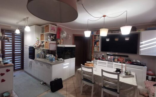 Appartamento via Fontana,  Dogliani